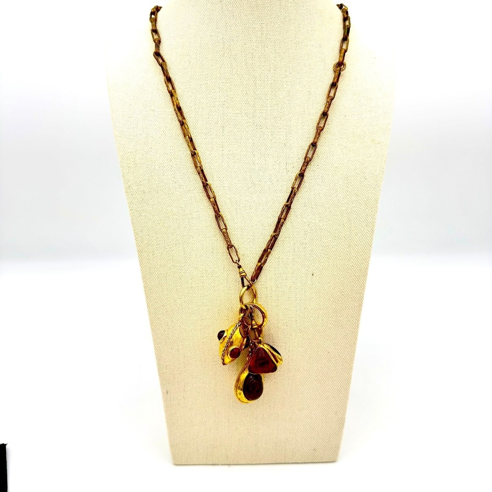 1970s CHANEL Gripoix Necklace Red Poured Glass Cluster 29" Gilt Chain VTG 105g - Picture 3 of 16